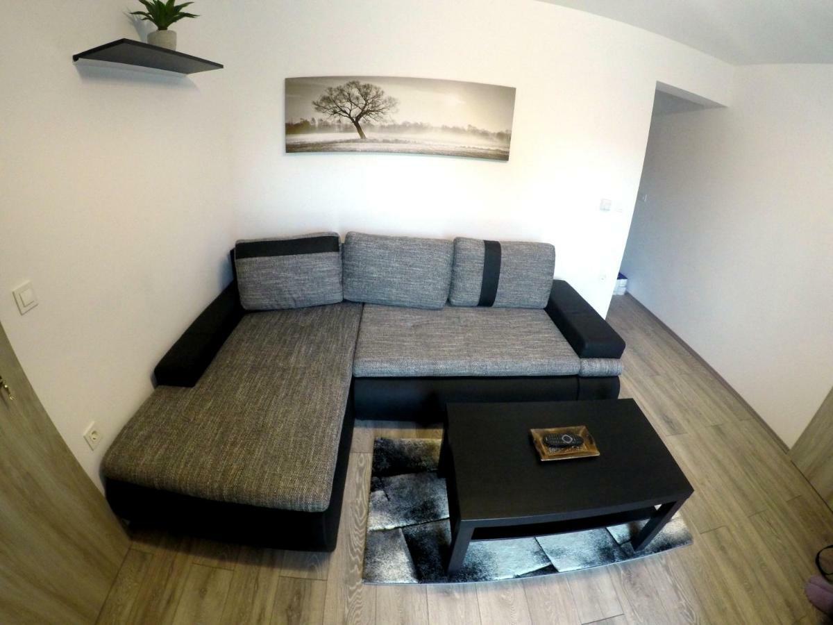 בלד The Jungle Apartments And Rooms מראה חיצוני תמונה