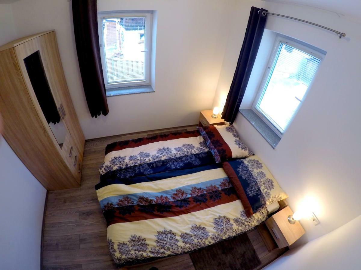 בלד The Jungle Apartments And Rooms מראה חיצוני תמונה